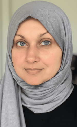 dr iaisha headshot